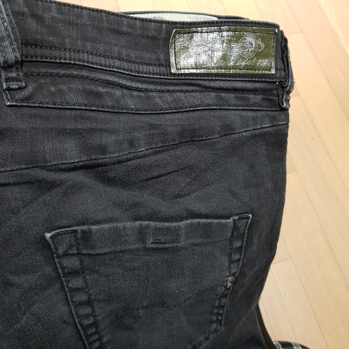 34인치 / 디젤 / BELTHER / 테이퍼드 블랙진/ 2장410 상품이미지4