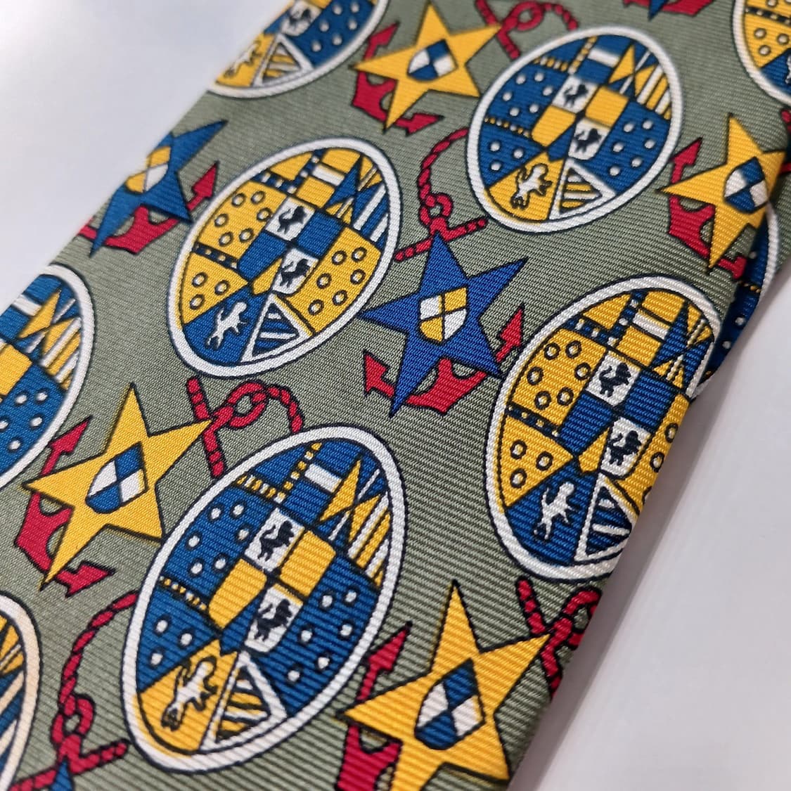 버버리 실크 올리브그린 문장 패턴 넥타이 9.6cm A등급 E771 상품이미지9