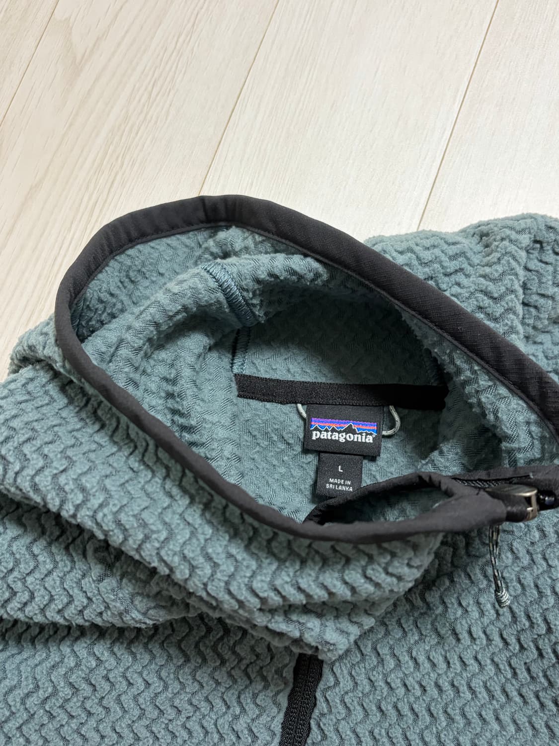 파타고니아 r1 풀집업 L 누보그린 상품이미지3