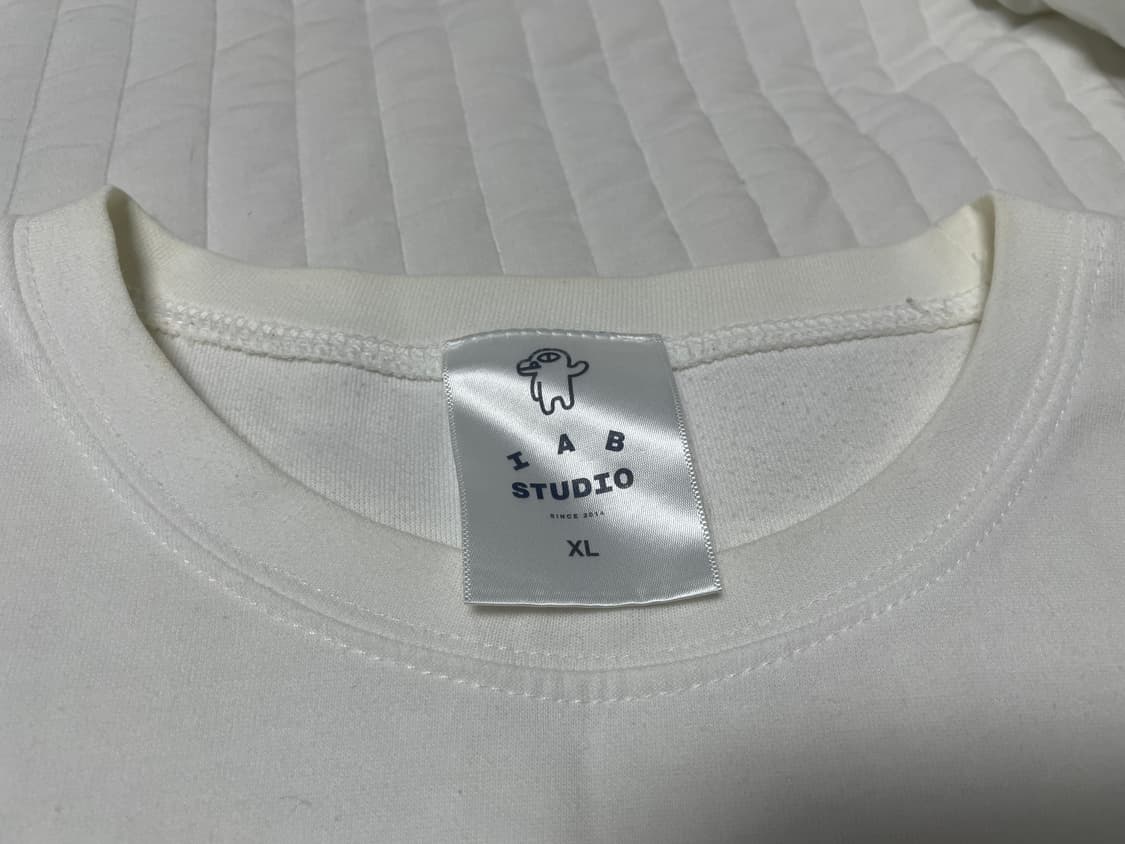 아이앱 스튜디오 x 카카오 프렌즈 티셔츠 화이트 XL 상품이미지5