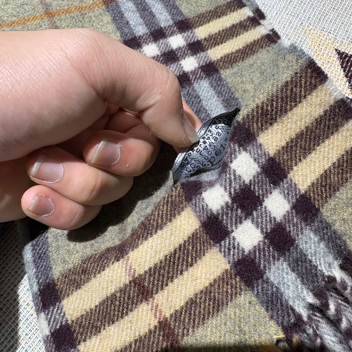 버버리 채크패턴 빈티지 머플러 상품이미지4