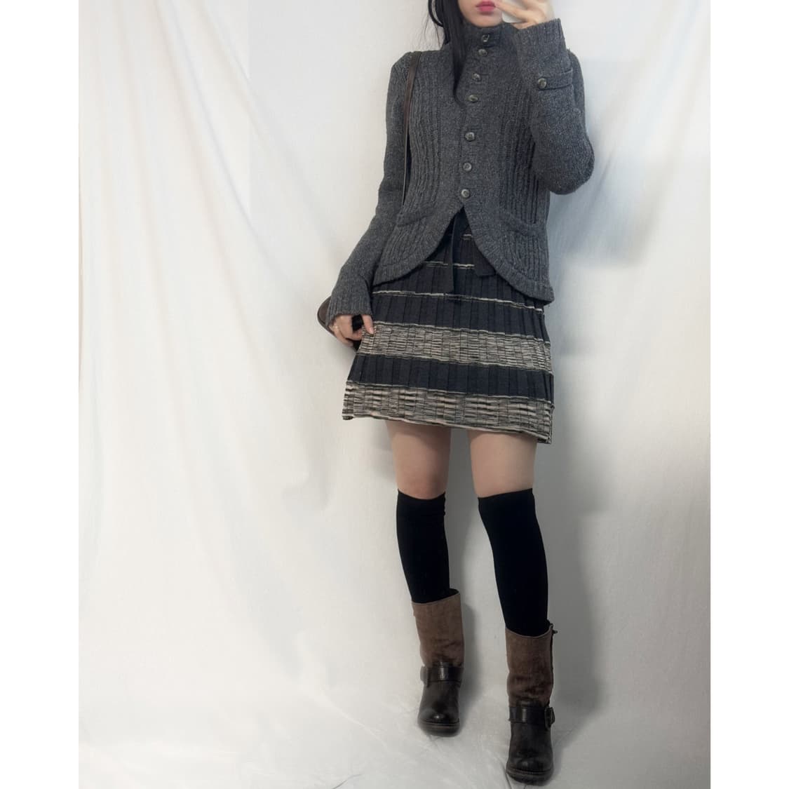 울 블렌디드 하이 넥 버튼 디테일 가디건 상품이미지1