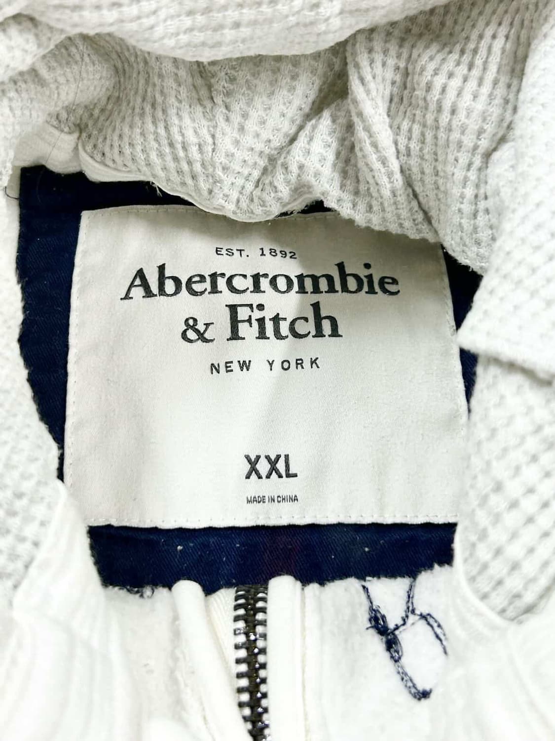 아베크롬비 빅로고 화이트 후드집업 상품이미지8
