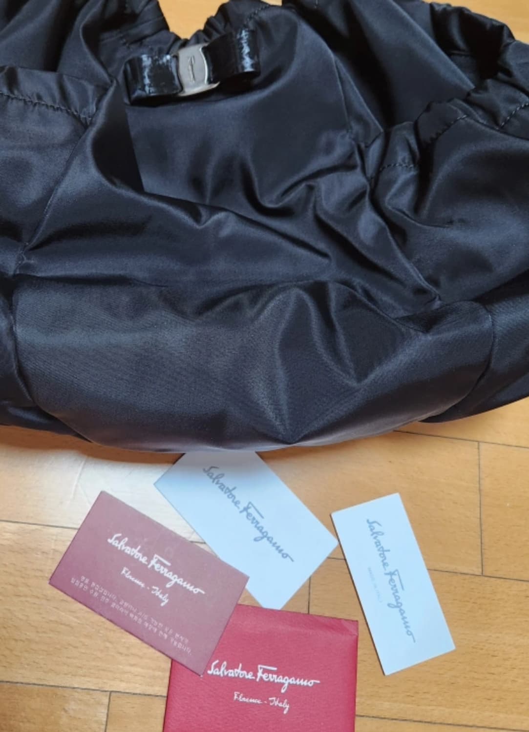 페레가모 보름달 백 팔아요 상품이미지3
