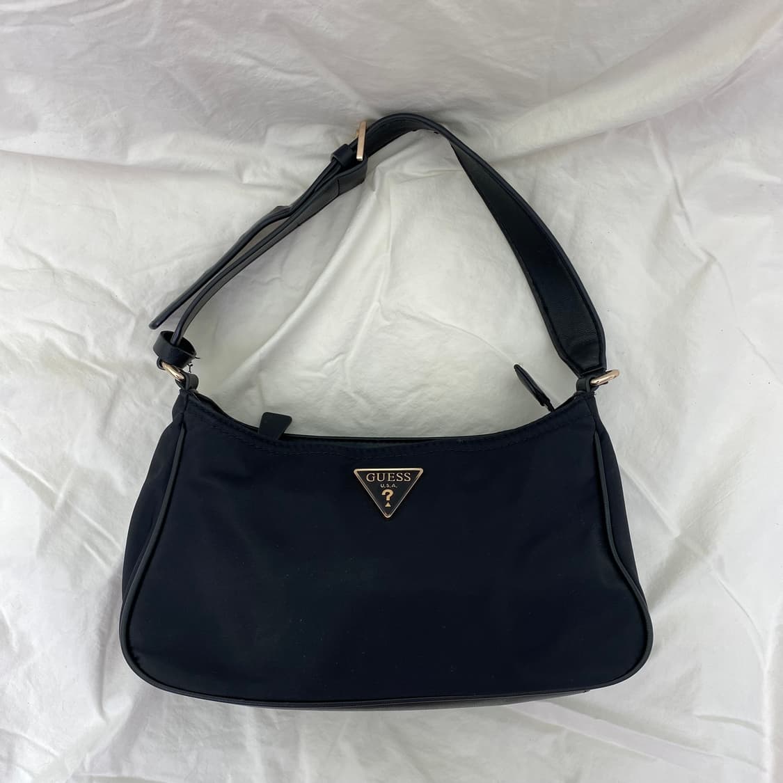 GUESS 00s 미니 숄더백 상품이미지1
