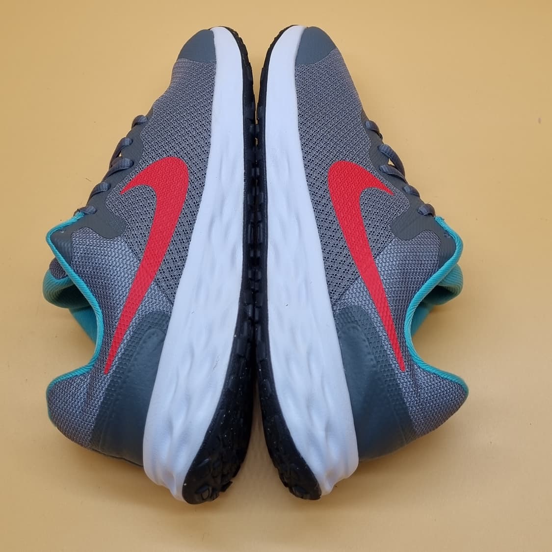 나이키 레볼루션6 넥스트네이처 여성운동화235  상품이미지5