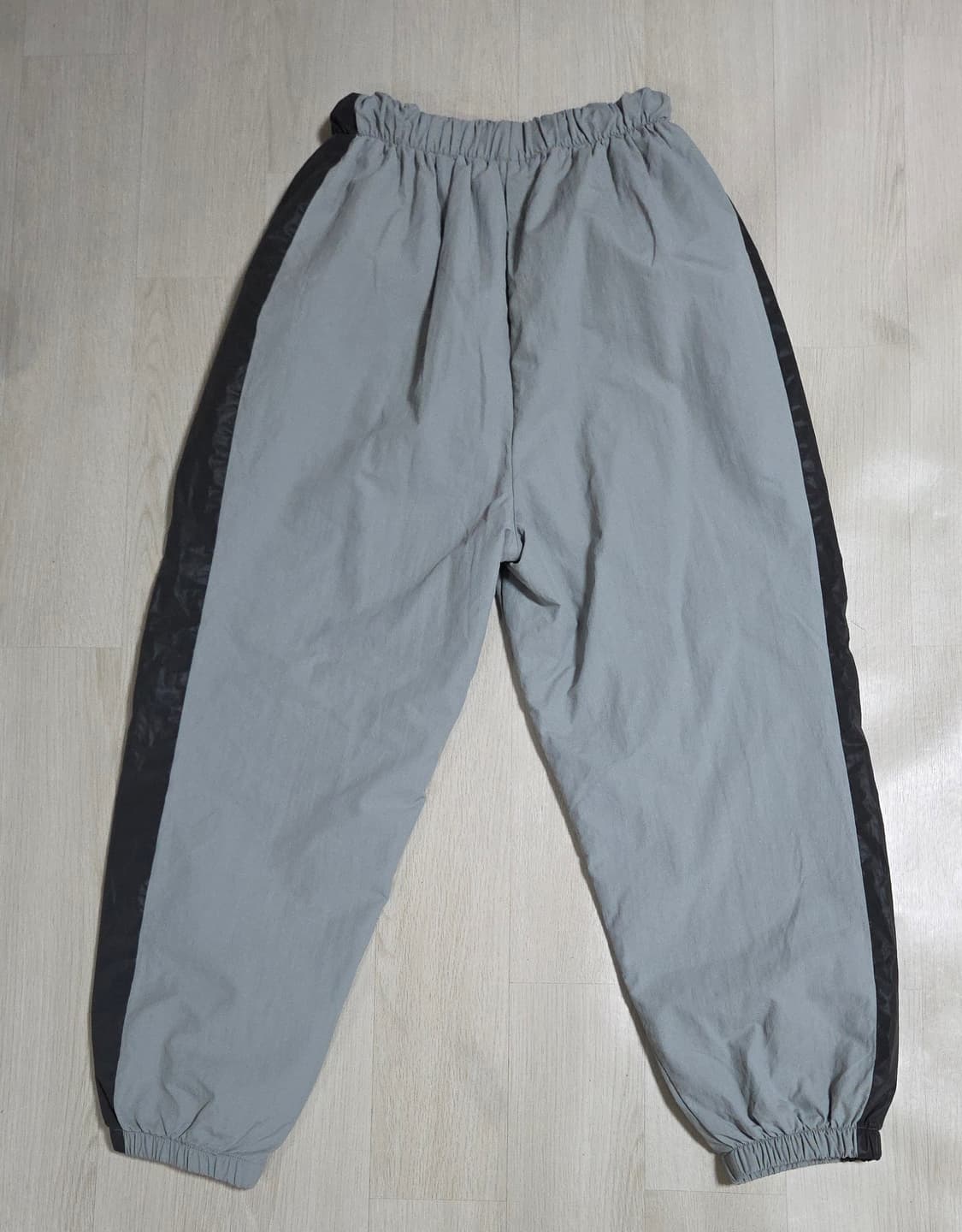 (착샷) 본투윈 크롬 나일론 블럭 팬츠 상품이미지4