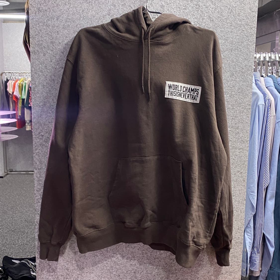디스이즈네버댓 월드챔스 브라운 후드티 B3663 상품이미지2