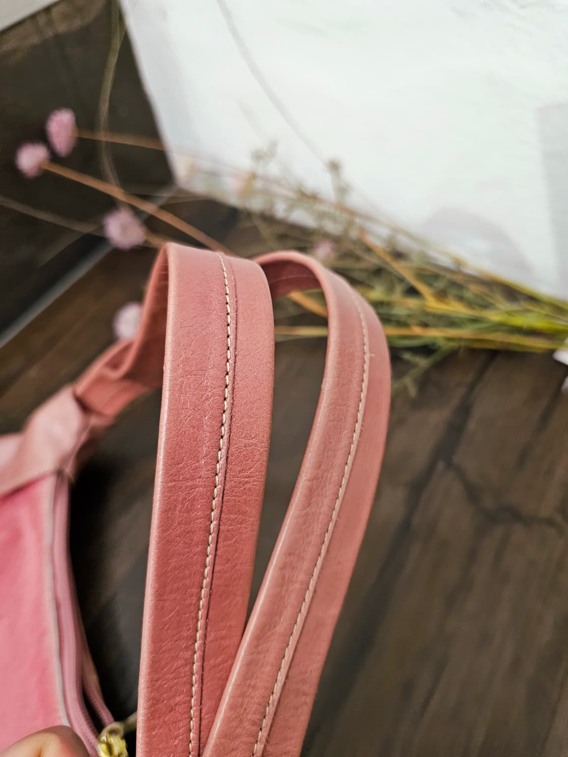 핑크 송치 레더 숄더백 상품이미지5