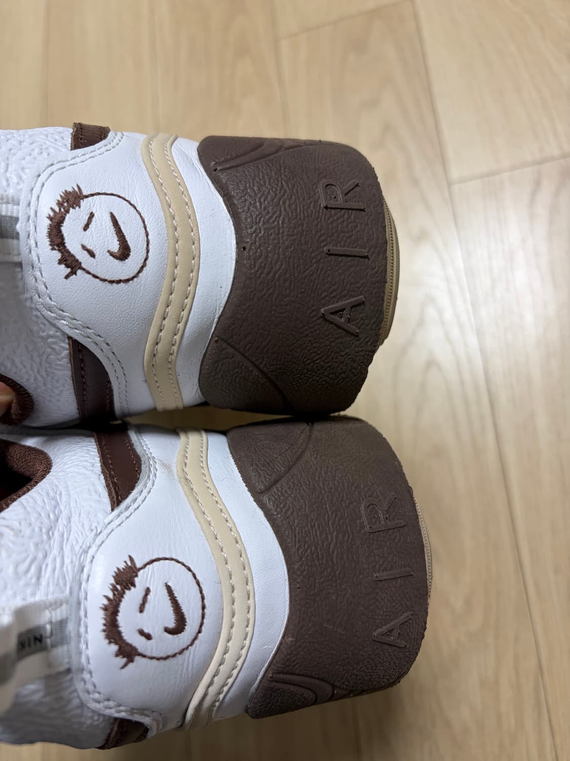 나이키 트레비스스캇 줌필드 290 상품이미지5