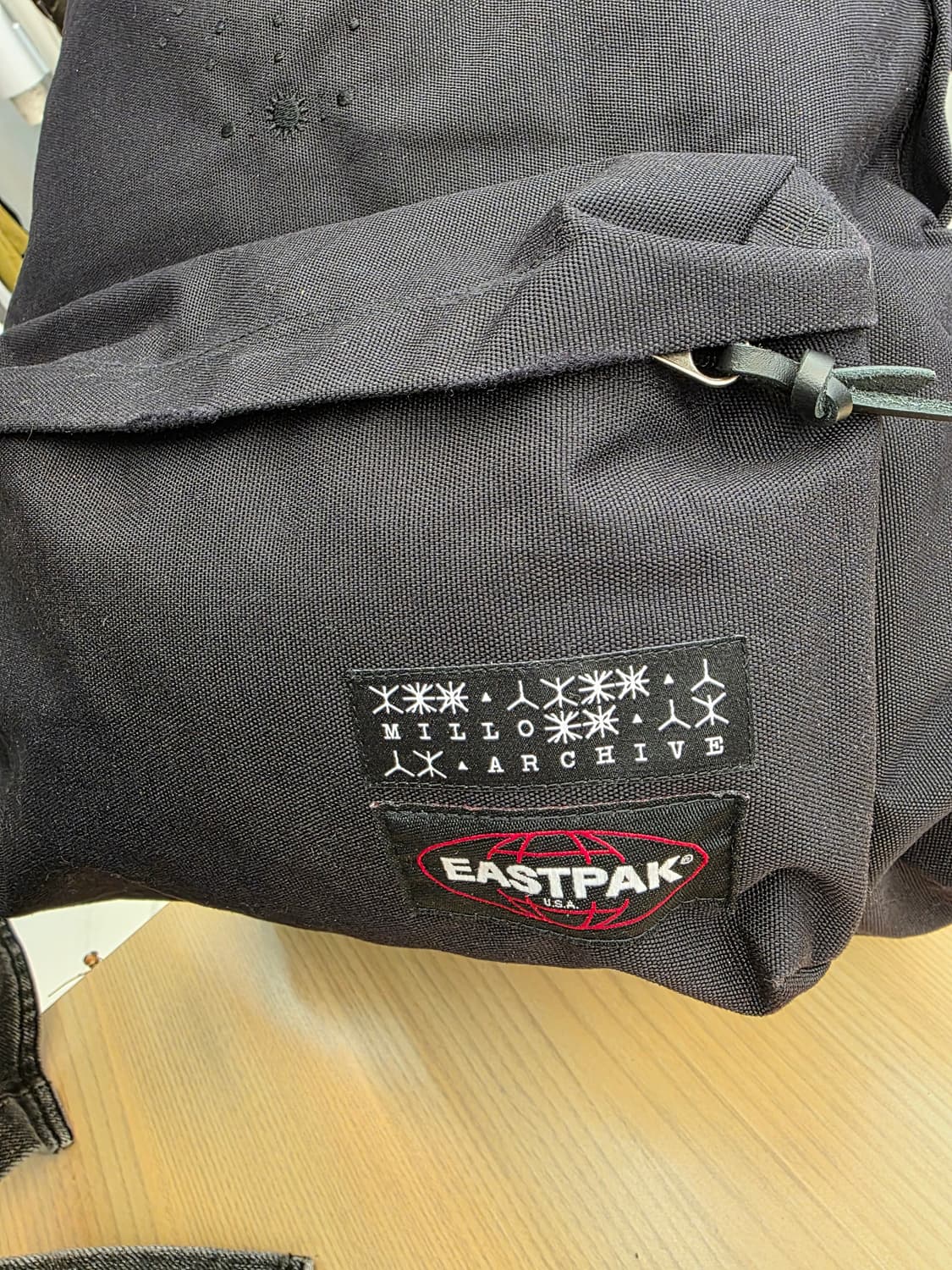 밀로아카이브 x 이스트팩  백팩 상품이미지3