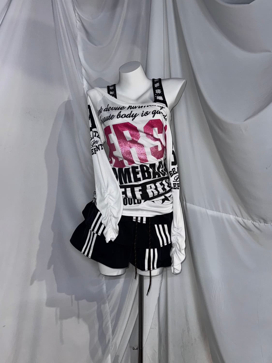 00‘s 무채색 데일리 갸루 아디다스 리메이크 스커트 코디세트 상품이미지5