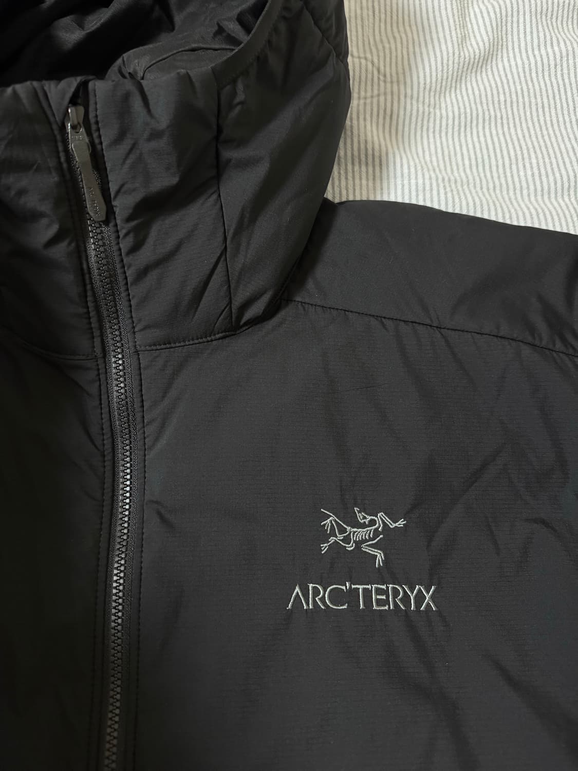 (새상품급) 아크테릭스 아톰 후디 블랙  상품이미지4