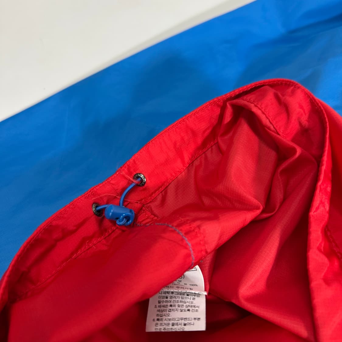 우먼M 노스페이스 블루 나일론 경량 바람막이 상품이미지6