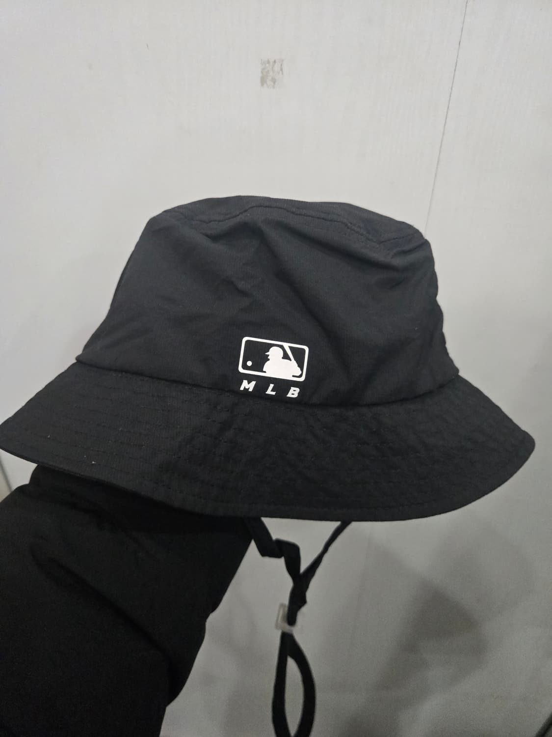 56사이즈 )) MLB 엠엘비 버킷햇 모자! 모자 끈도 있습니다!~ 상품이미지2