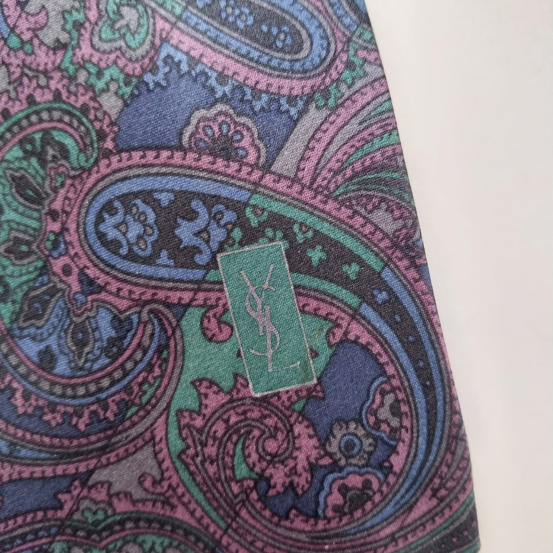 입생로랑 네이비 & 퍼플 페이즐리 넥타이 7.8cm A등급 K2595
 상품이미지10