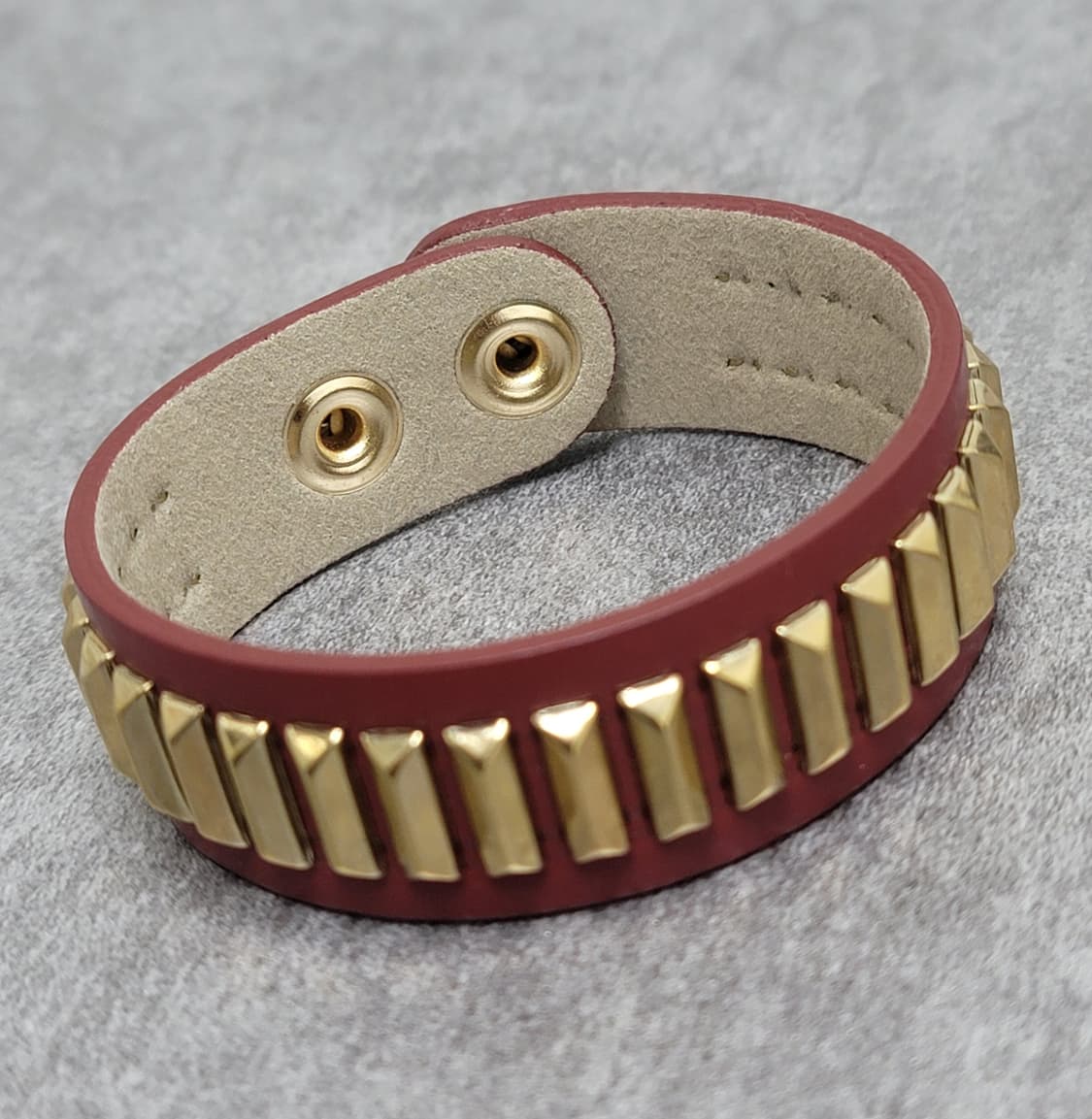 stud leather bracelet 상품이미지1