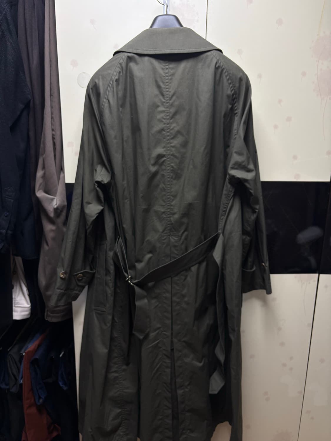 [4] 시오타 수빈 코튼 타이로켄 코트 차콜그레이 상품이미지6