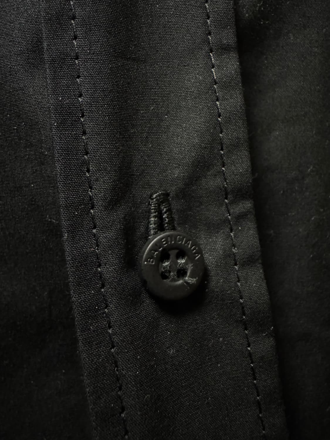 발렌시아가 후드셔츠 유니티 스포츠 아이콘 패치드 셔츠 라지 핏 블랙 상품이미지7