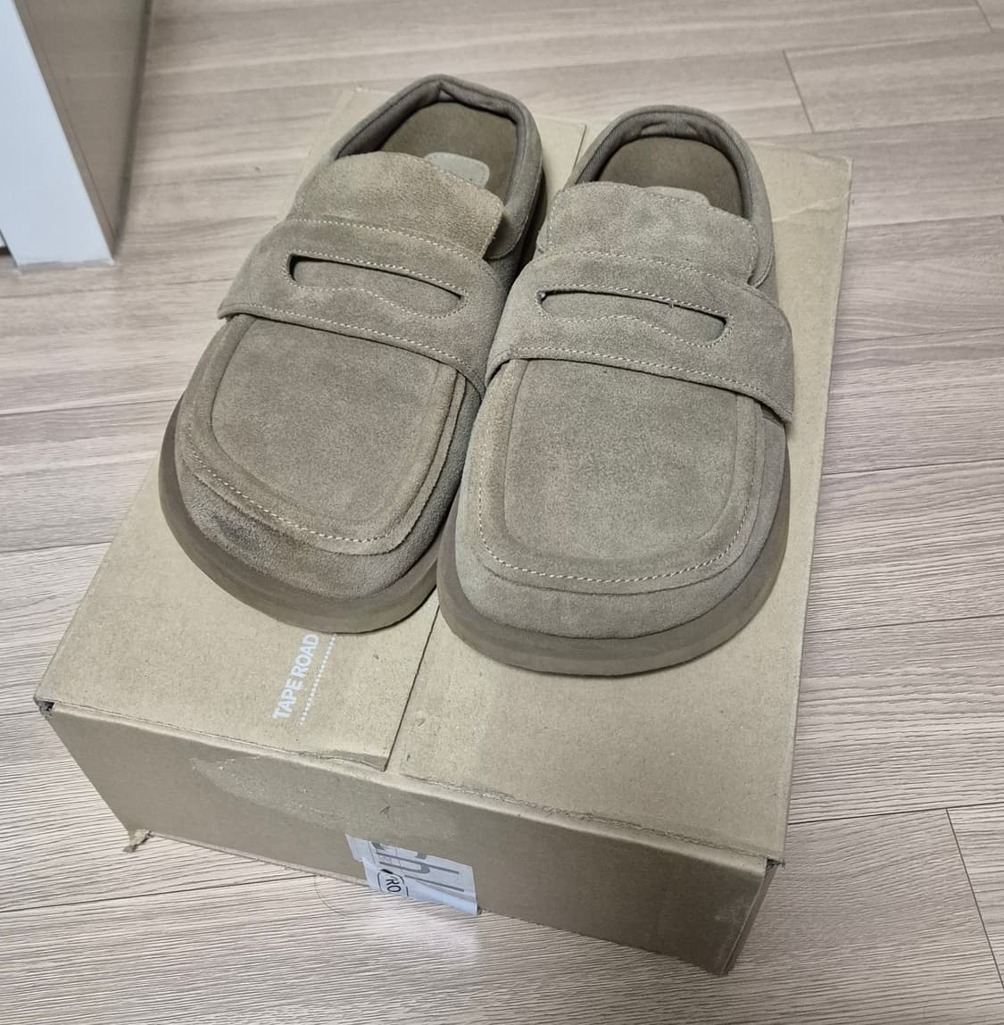 킨치 패디드뮬 브라운 상품이미지3