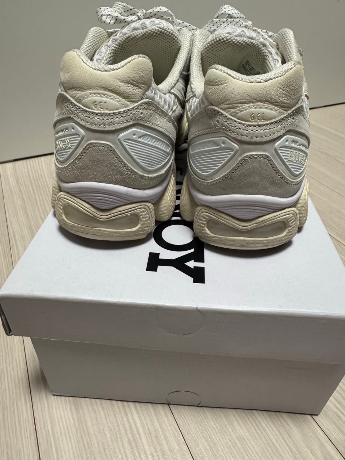 아식스 x 엔노이 젤님버스9 (280) 상품이미지4