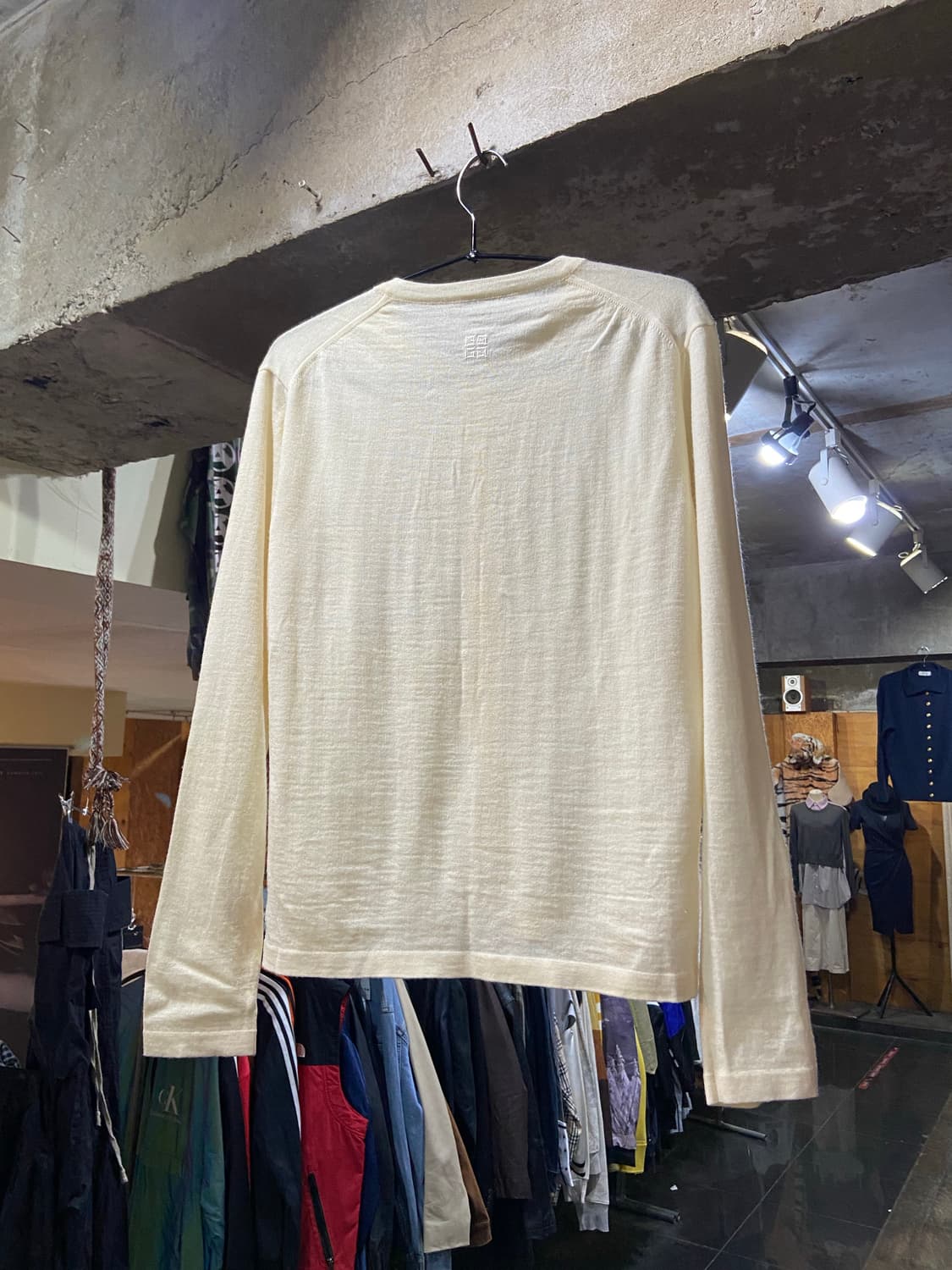 90s GIVENCHY 지방시 아이보리 컬러 가디건 상품이미지7