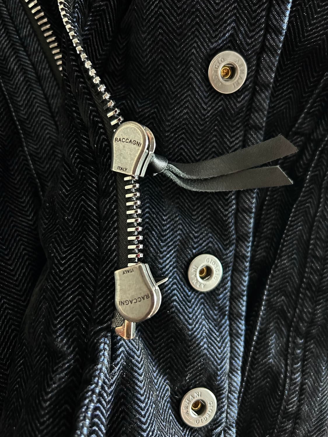 조르지오 아르마니 코듀로이 롱패딩 상품이미지9