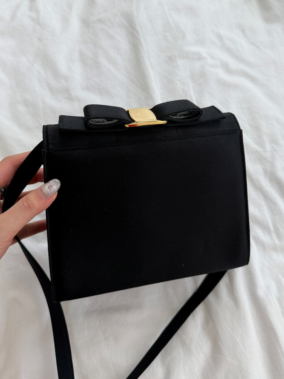 [Ferragamo] Vara Bow Ribbon crossbag 상품이미지5