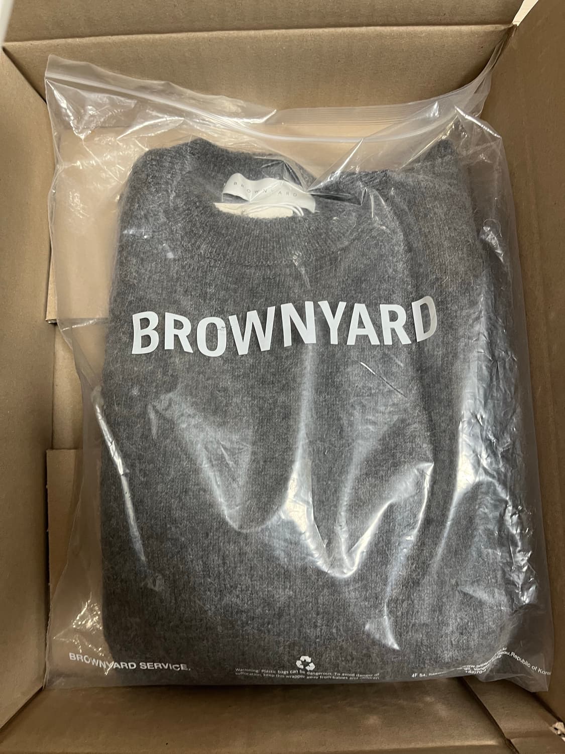 [3] 브라운야드 알파카 스웨터 차콜 새상품 상품이미지1