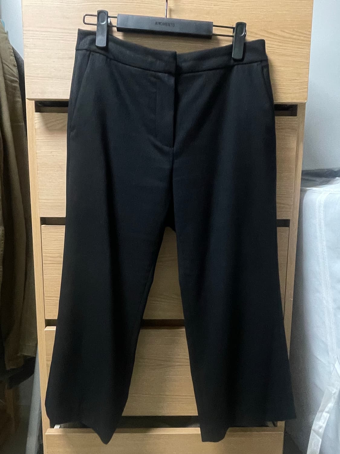 아모멘토 울 버뮤다 쇼츠 블랙 1 상품이미지3