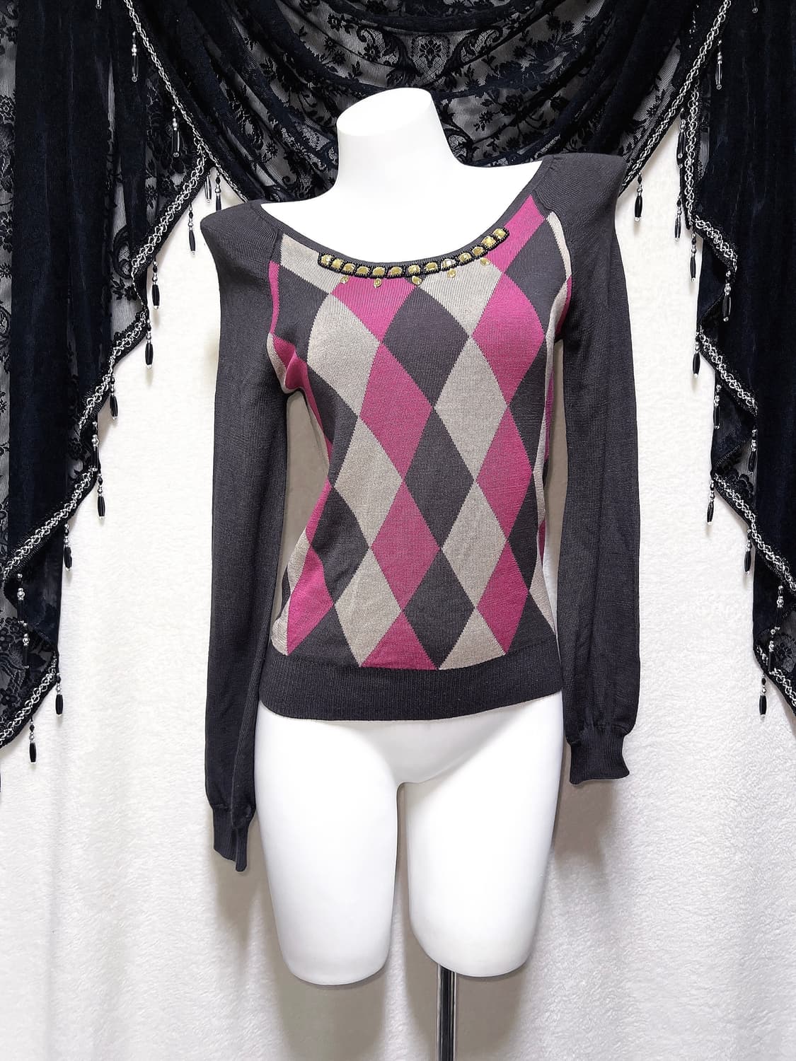 로맨틱갸루 큐빅비즈 아가일 체크 니트 로걀탑 라떼 너드 핀터 프레피 상품이미지5