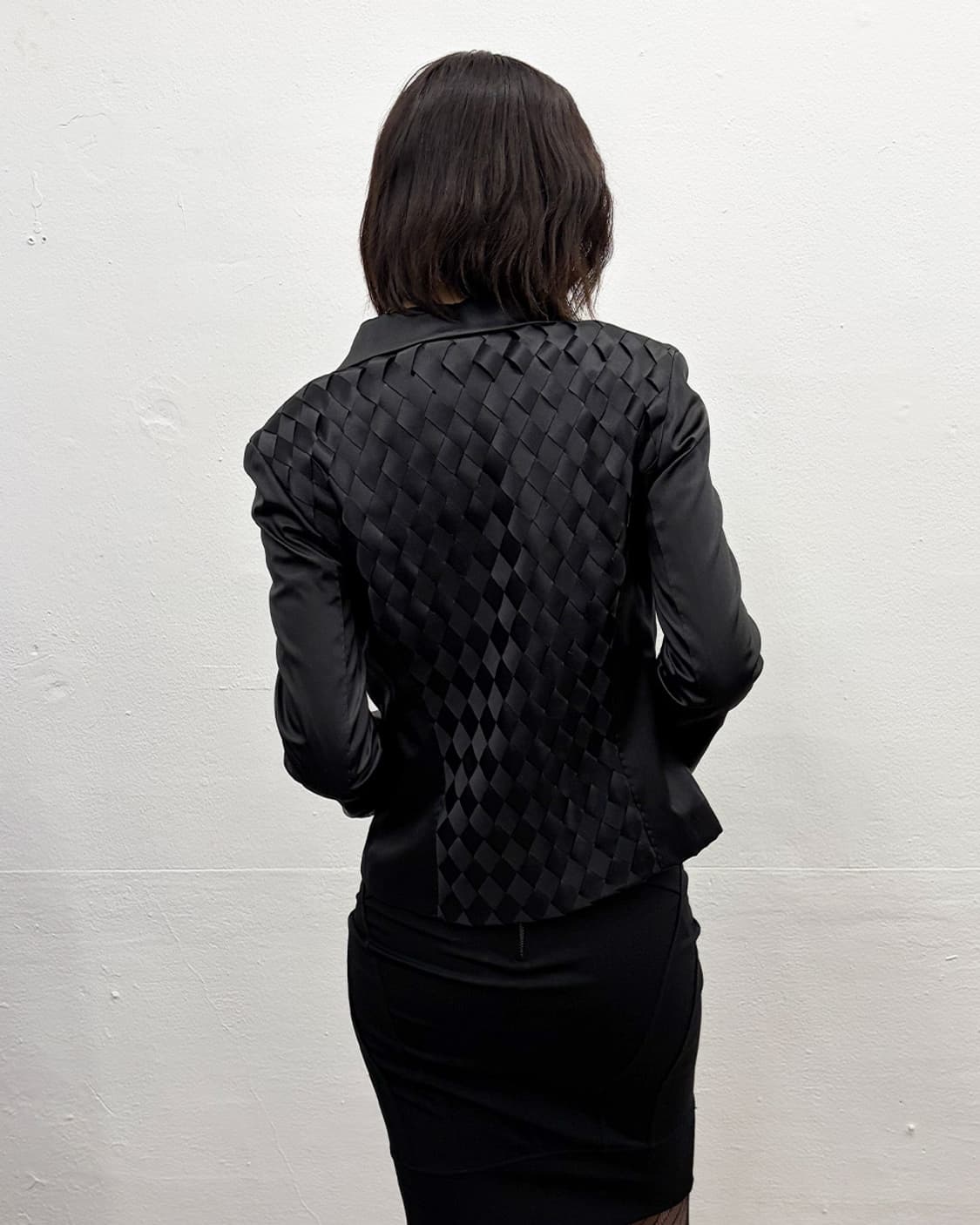 안토니오 베라르디 우븐 백 새틴 자켓 상품이미지1