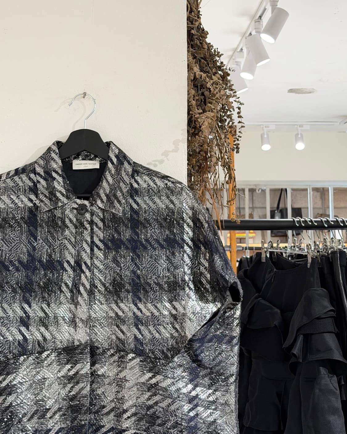 드리스 반 노튼 메탈릭 반팔 플래드 코트 상품이미지3