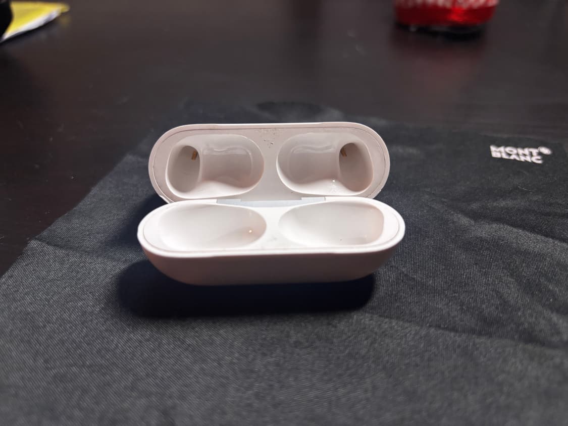 에어팟 프로2 라이트닝 충전 케이스 상품이미지5