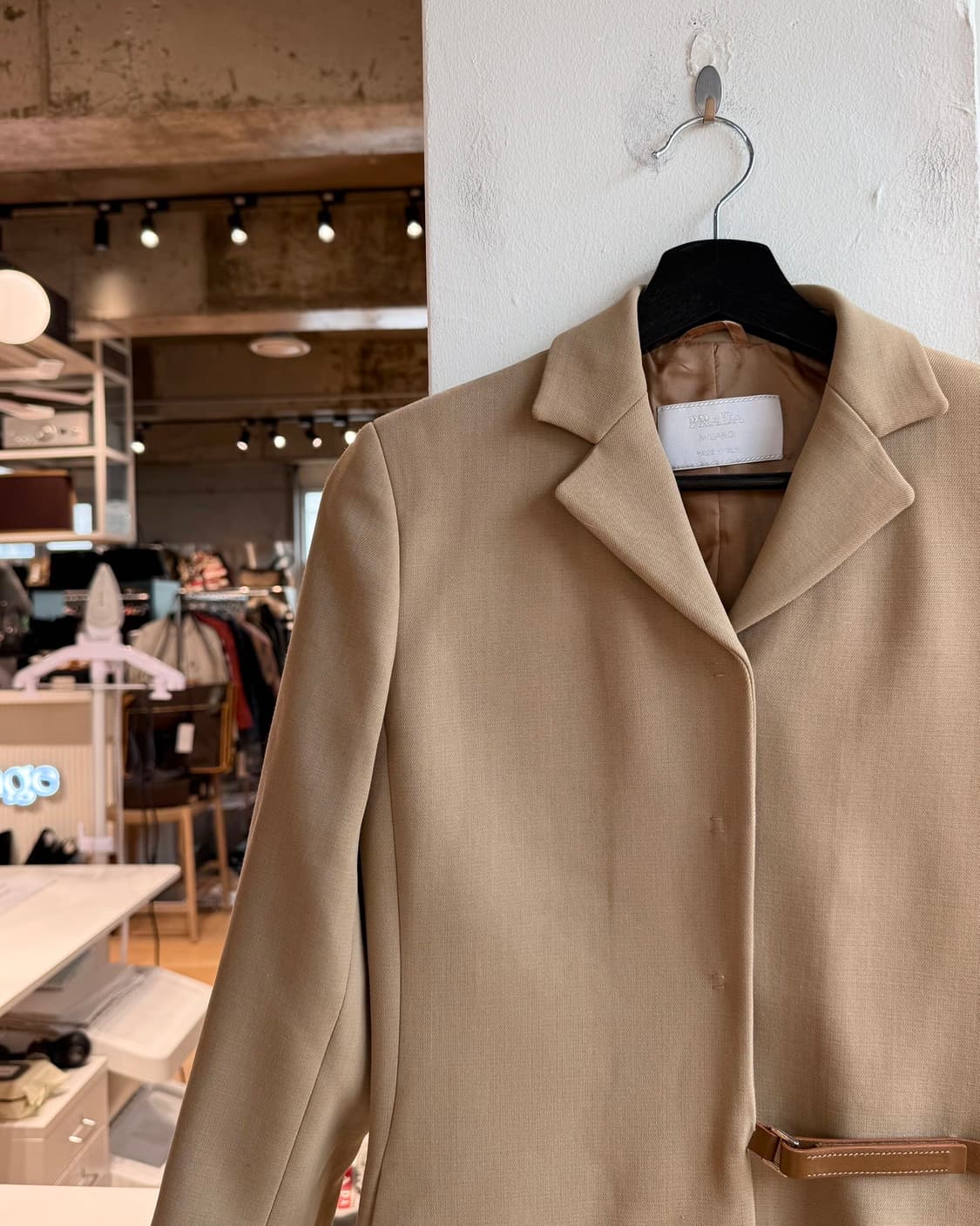 프라다 베이지 벨티드 테일러드 블레이저 자켓  상품이미지4