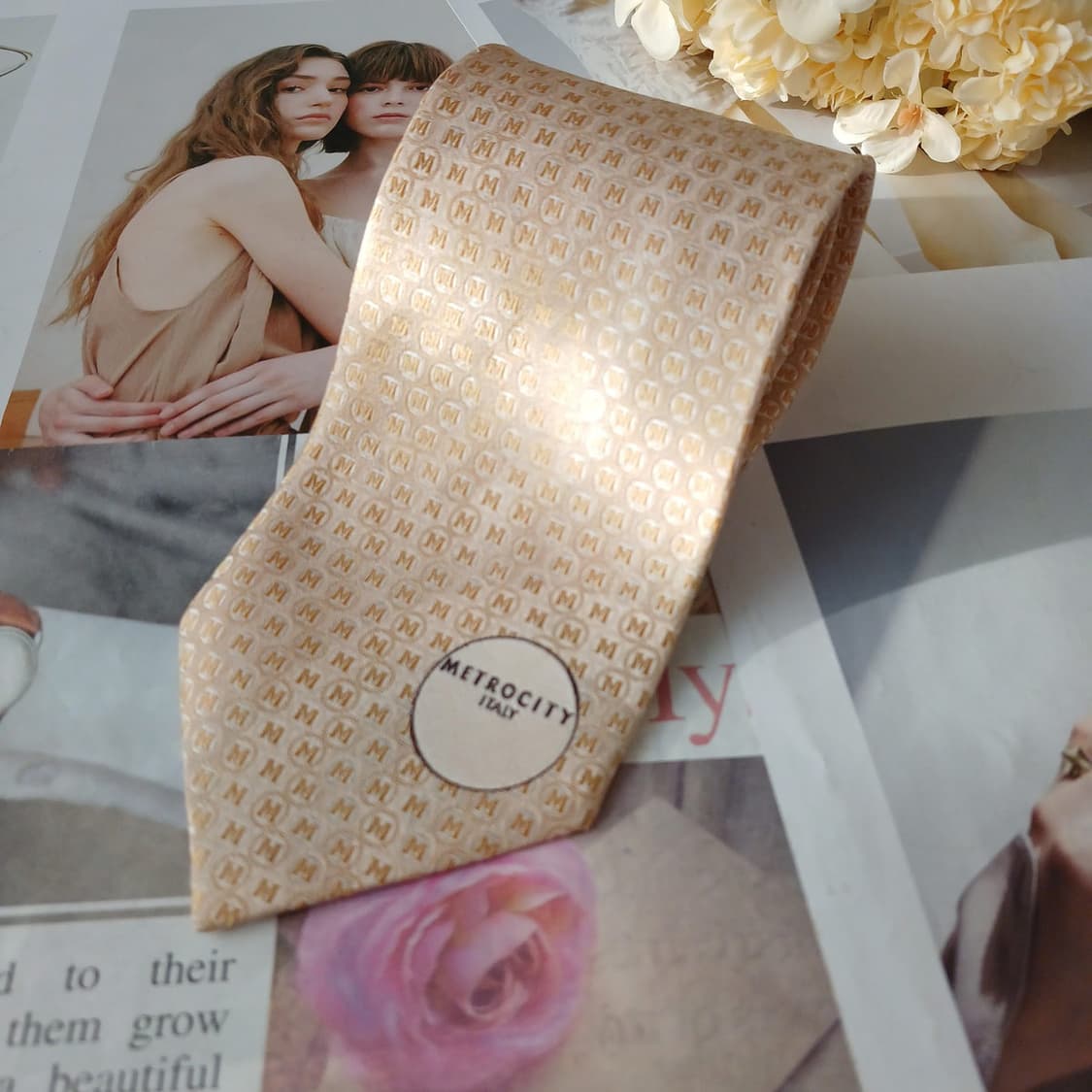 메트로시티 실크 옐로우 모노그램 넥타이 9.7cm A+등급 A19293 상품이미지2