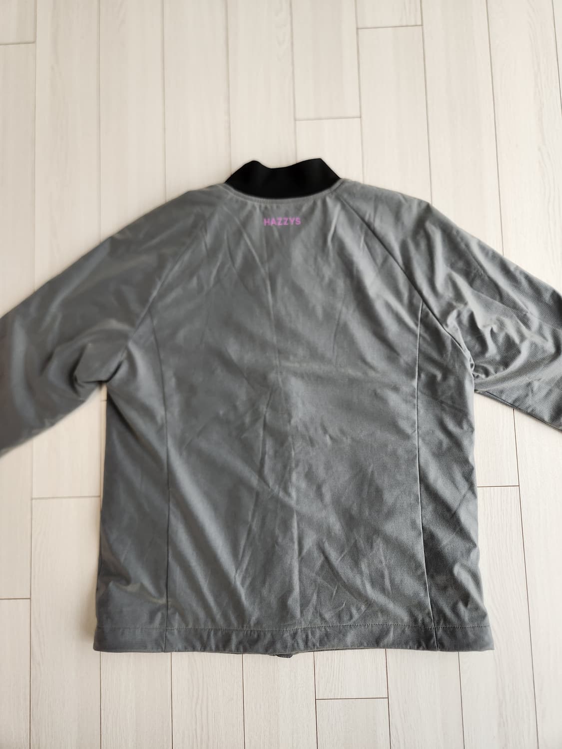 새상품급)헤지스 골프 여성 야구에리 풀오픈 봄버 바람막이 자켓 사이즈95 상품이미지8