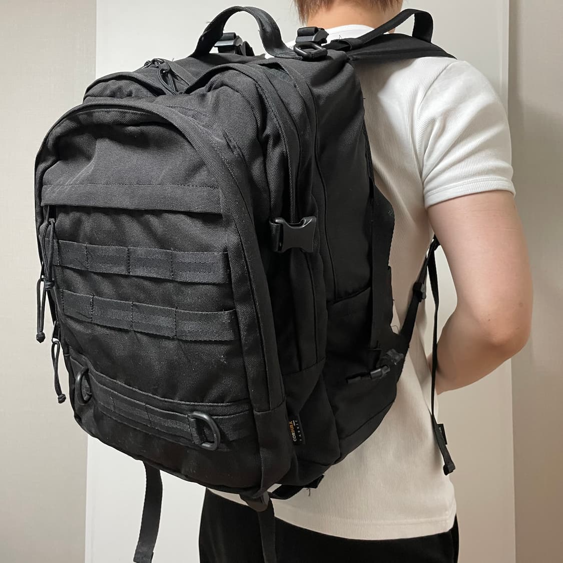 MILITARY BLACK BACKPACK 상품이미지3