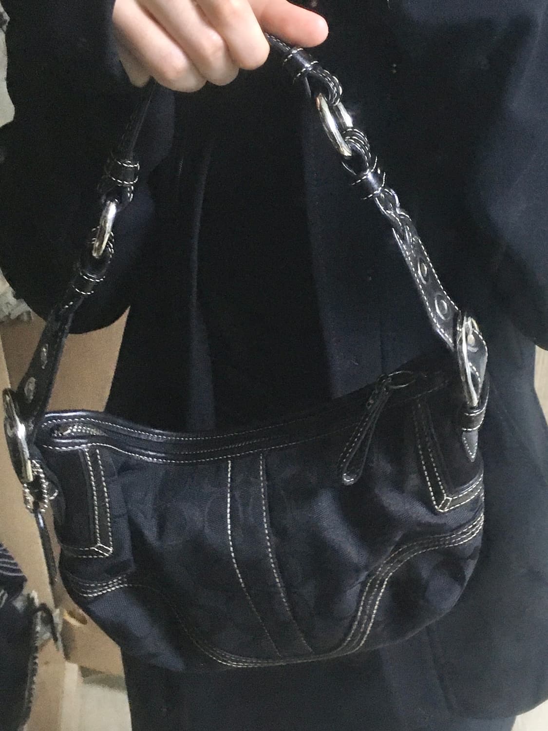 코치 하프문 숄더백 호보백 상품이미지1