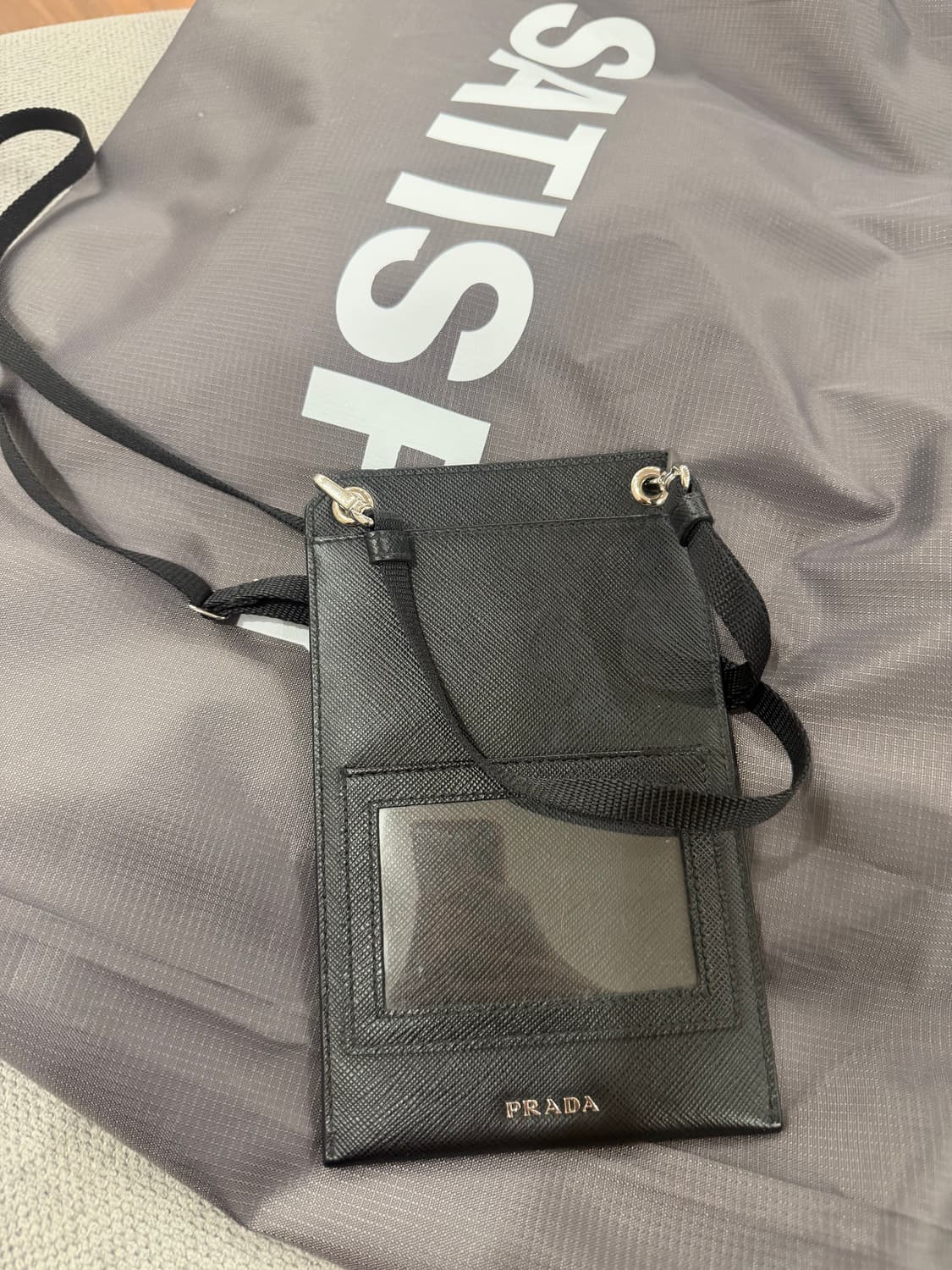 프라다 미니 크로스백 상품이미지2