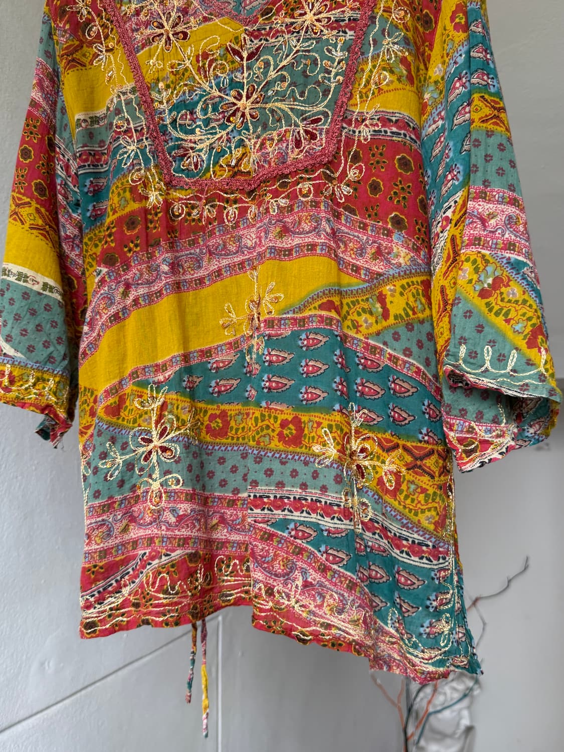 거즈코튼 100% 모리걸 자수 스팽글 블라우스 상품이미지3