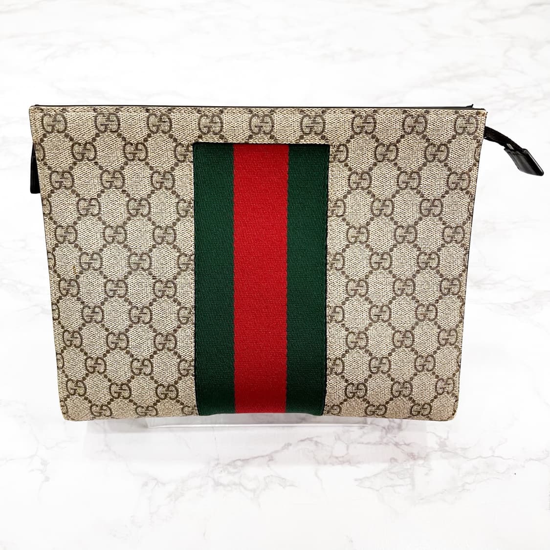 구찌 GG 수프림 웹 클러치 상품이미지1