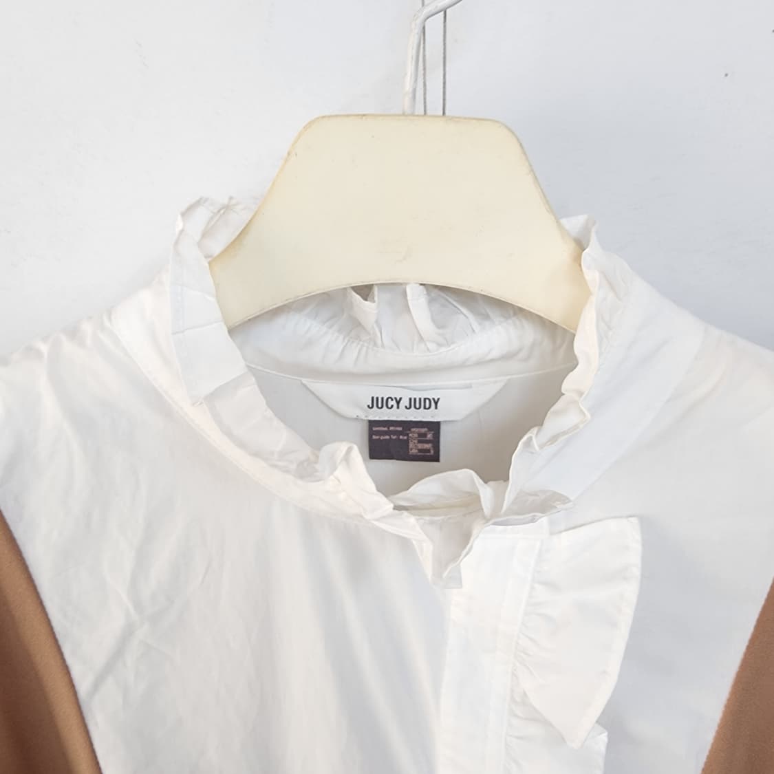 쥬시주디 반팔 프릴 카라 플리츠 원피스 상품이미지2