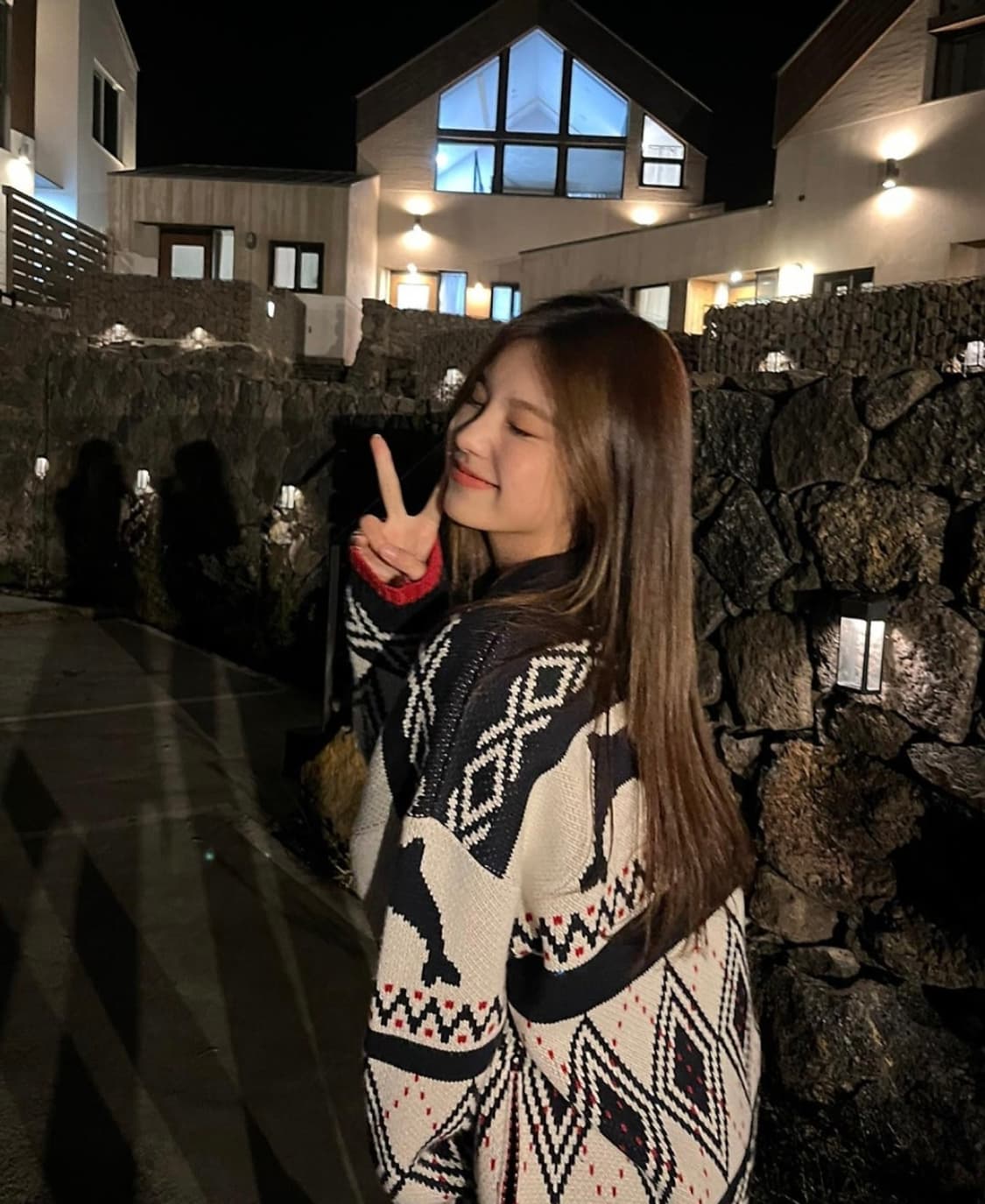 와이케이 돌핀 노르딕 니트 가디건(있지 예지 착용) 상품이미지1