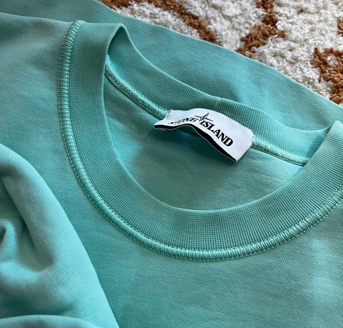 스톤아일랜드 맨투맨 1회 착용 상품이미지3