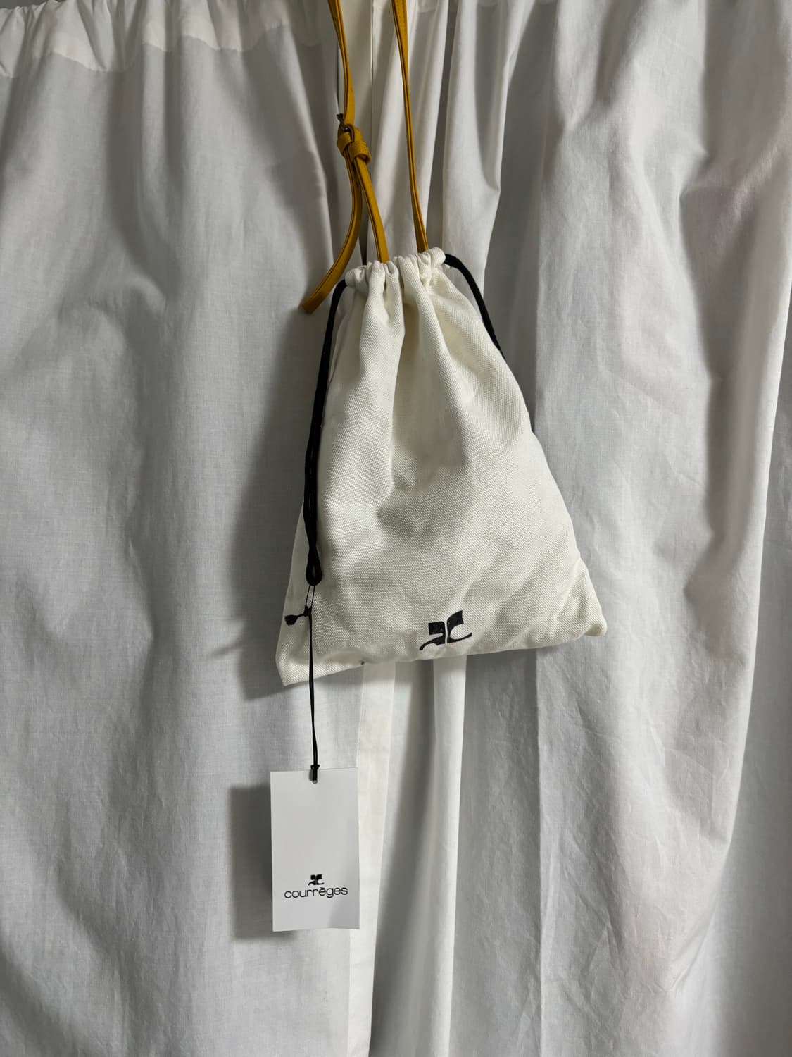 꾸레쥬 서클 미니백 옐로우 상품이미지4