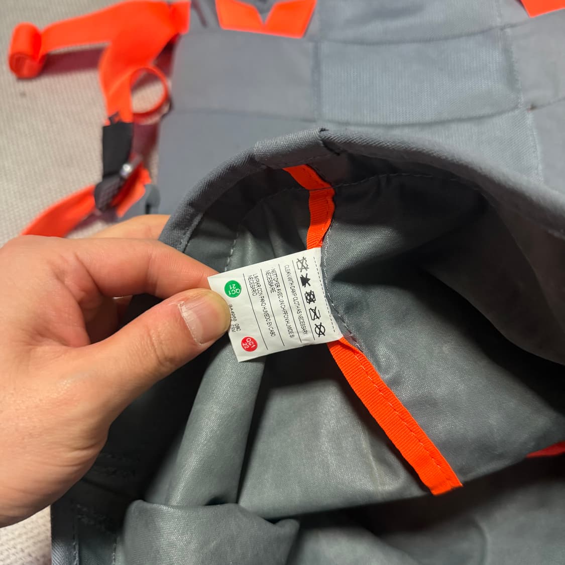 나이키 00s 모그 볼트 백팩 상품이미지5