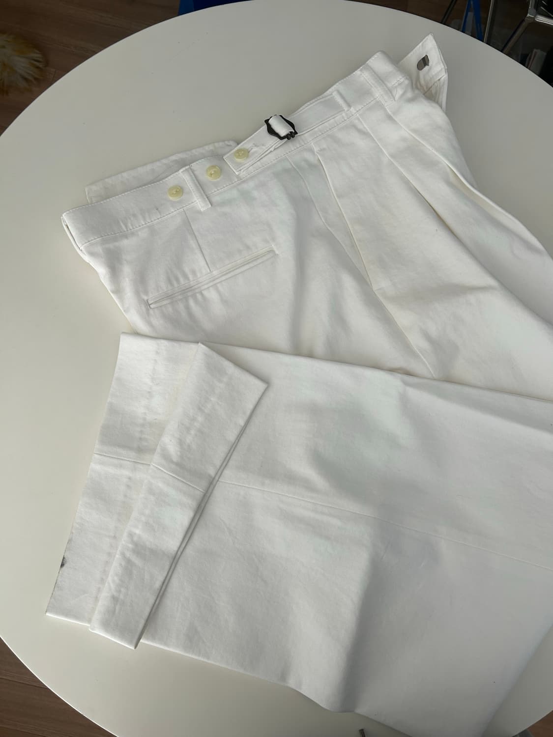 뉴치프시크 화이트 와이드팬츠 상품이미지3