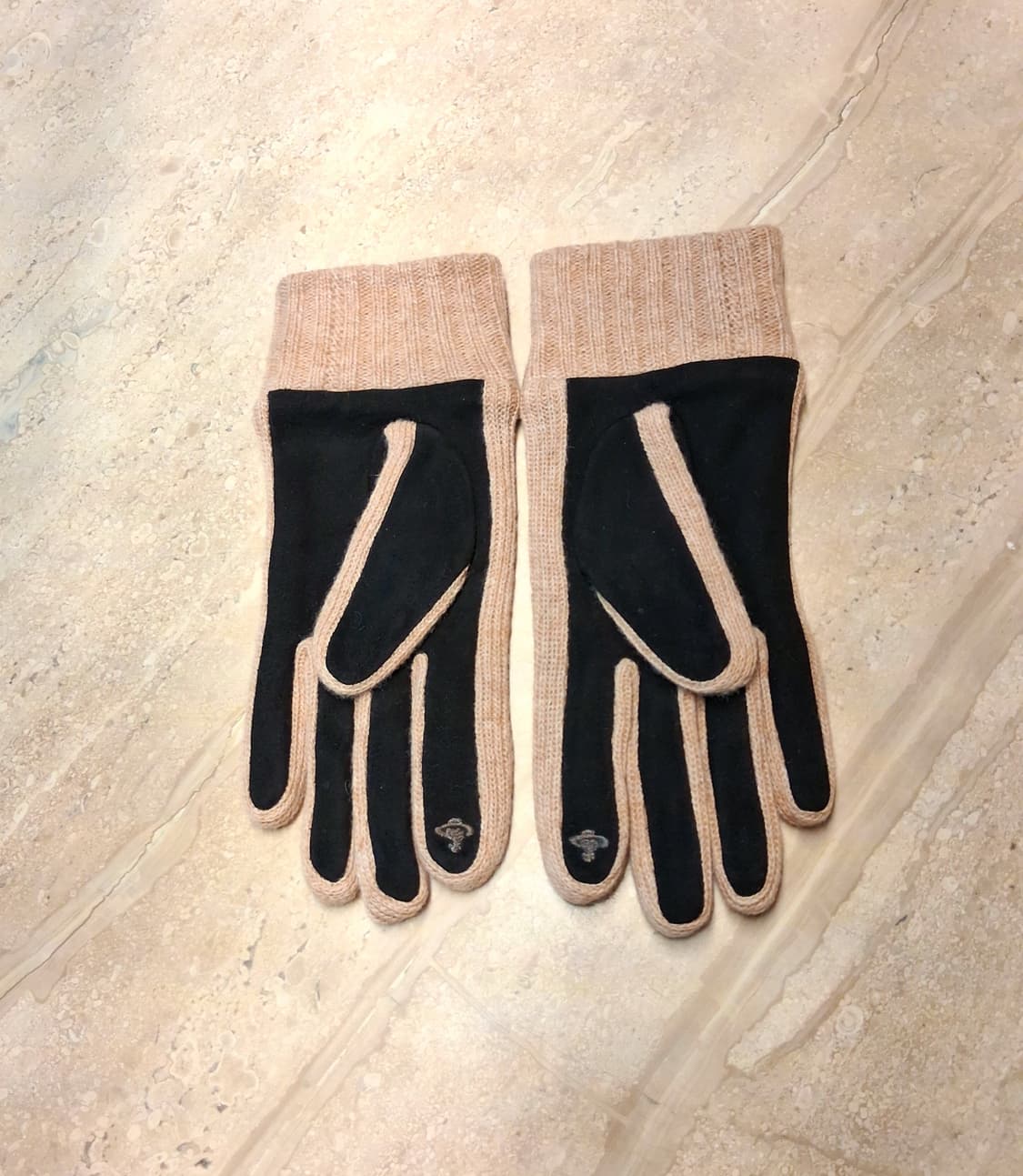 비비안 웨스트우드 스웨이드 니트 콤비 장갑 / 베이지 (새상품) 상품이미지4