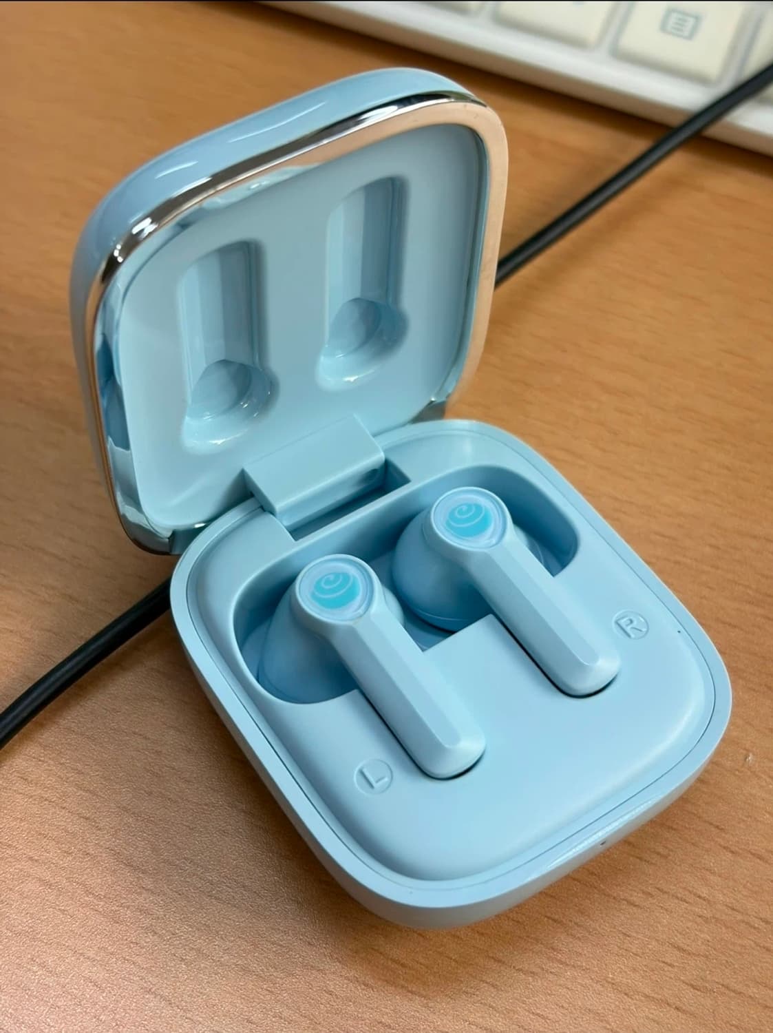 미니소 산리오 블루투스 무선이어폰 시나모롤 상품이미지4